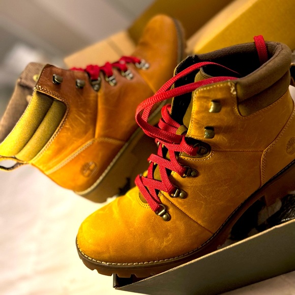 Timberland Shoes - Timberland ~ Sz 10 ~ Brown